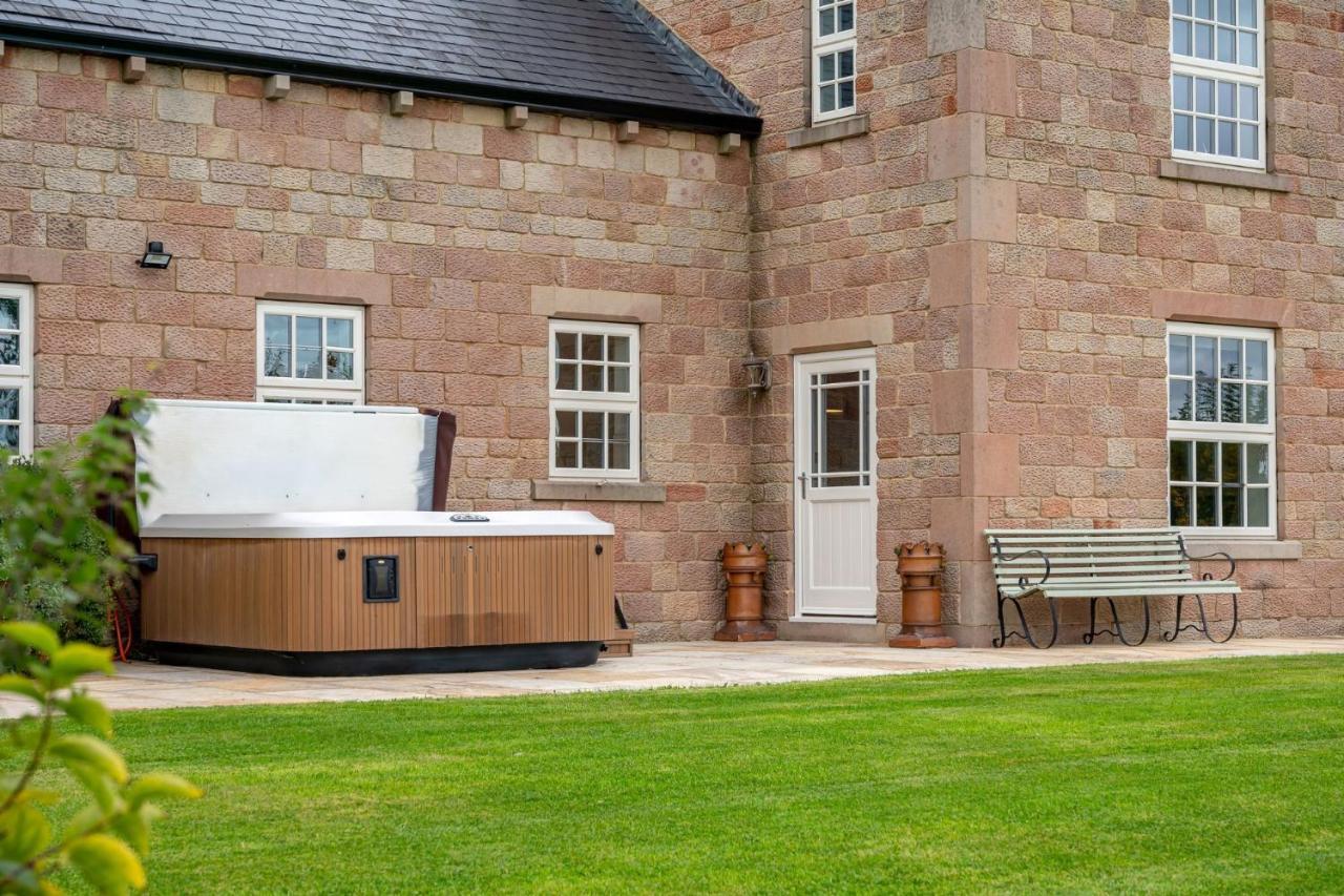 Tinkers Folly Villa Harrogate Eksteriør bilde