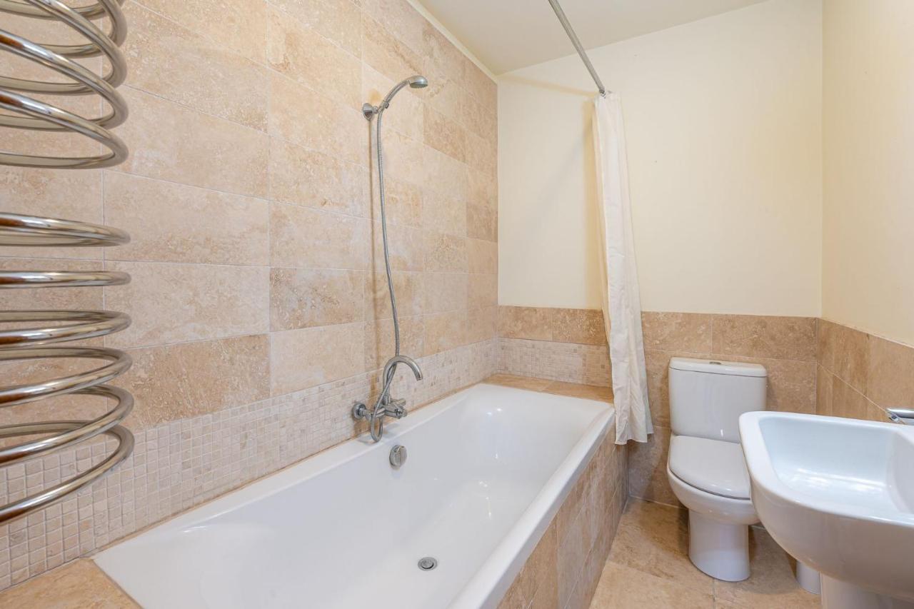 Tinkers Folly Villa Harrogate Eksteriør bilde