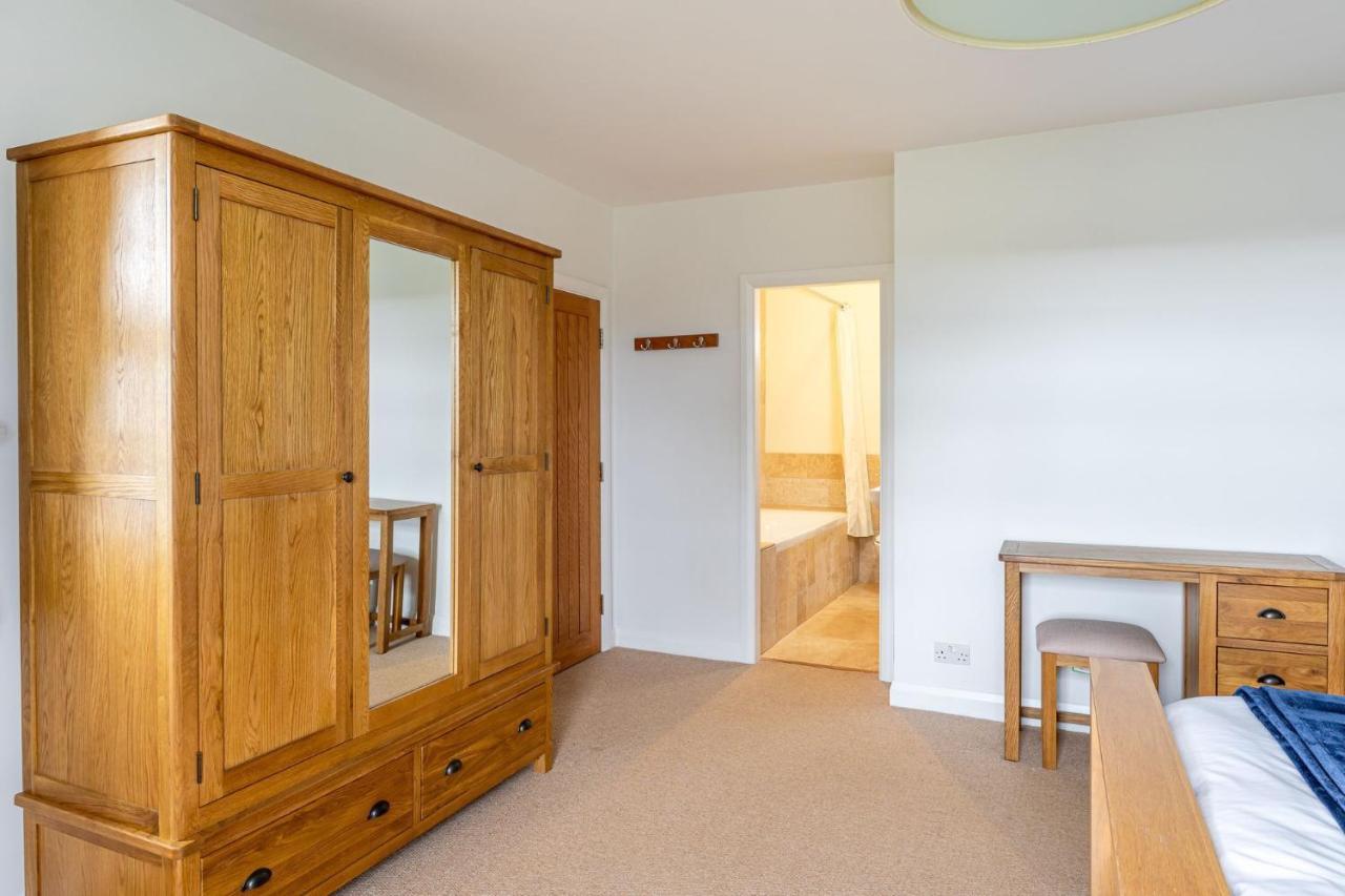 Tinkers Folly Villa Harrogate Eksteriør bilde
