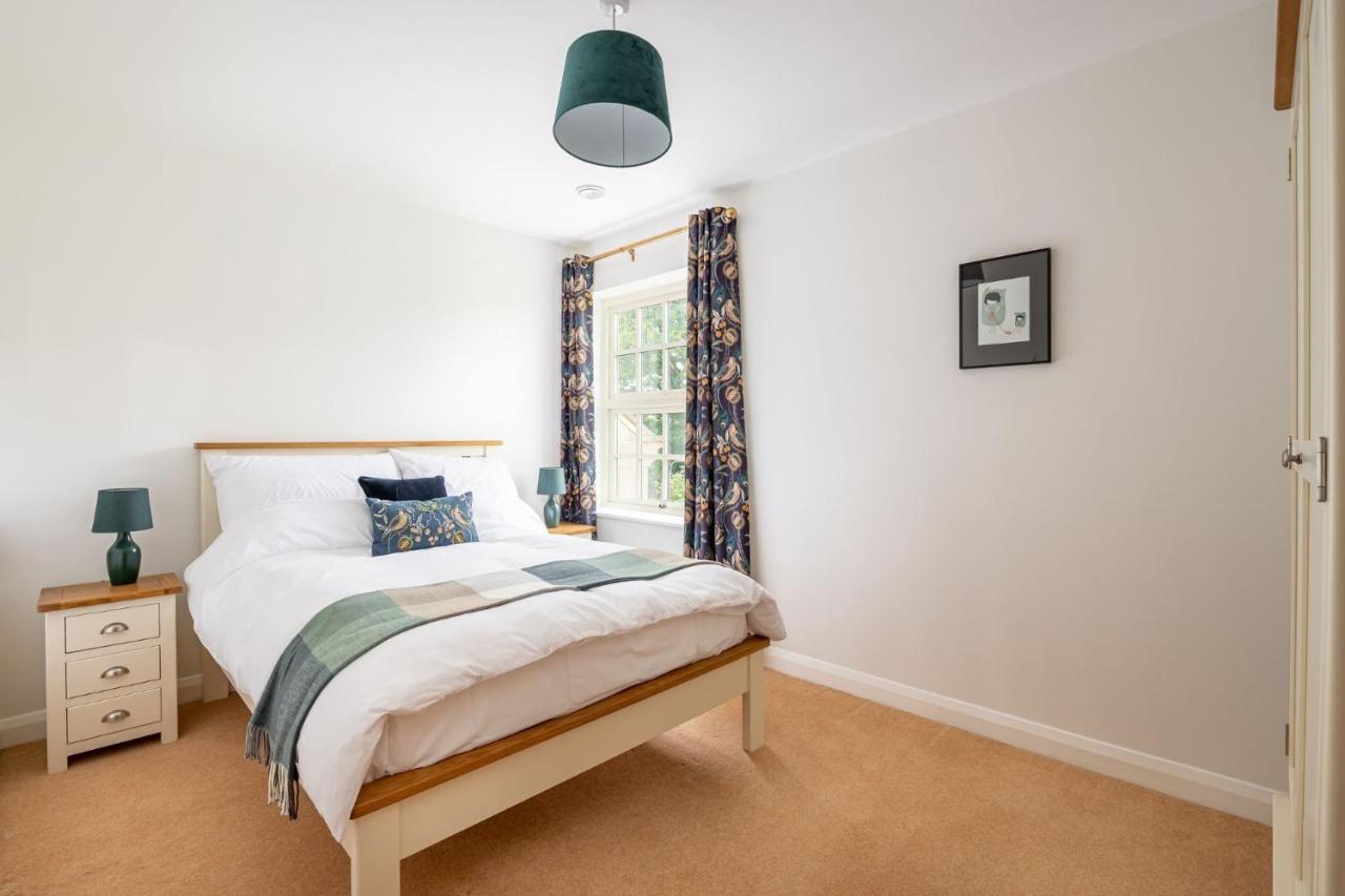 Tinkers Folly Villa Harrogate Eksteriør bilde