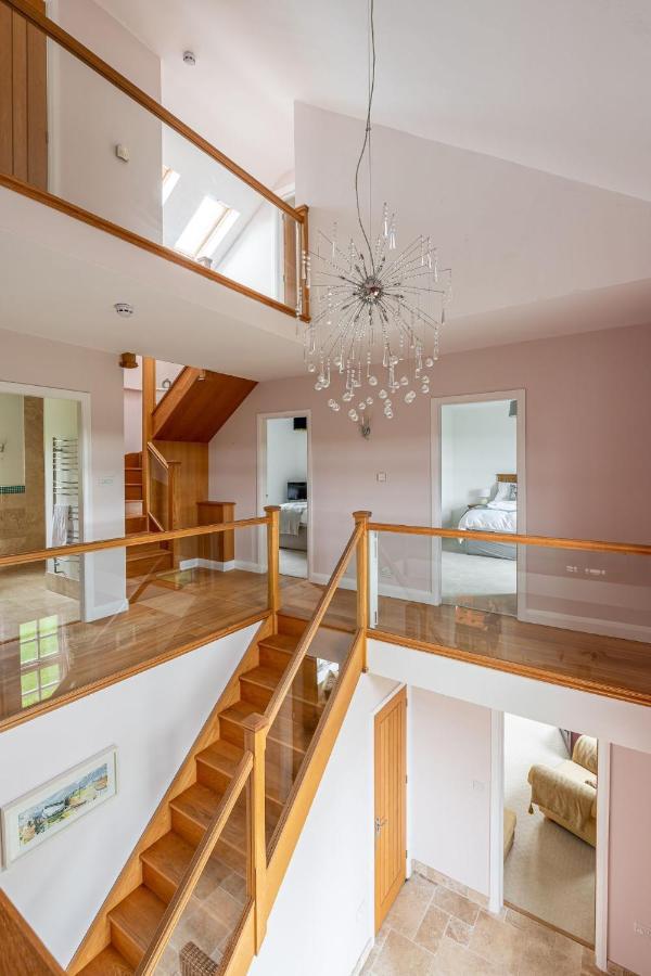 Tinkers Folly Villa Harrogate Eksteriør bilde